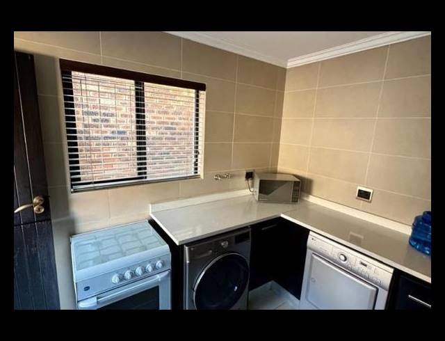 3 BEDROOM HOUSE FOR SALE IN GLENVISTA